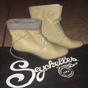 Seychelles Athens Sweater Boots